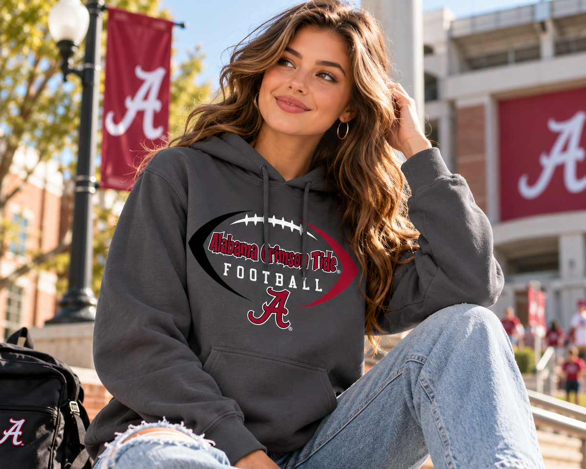 HOODED SWEATSHIRT