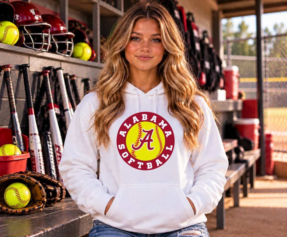 HOODED SWEATSHIRT